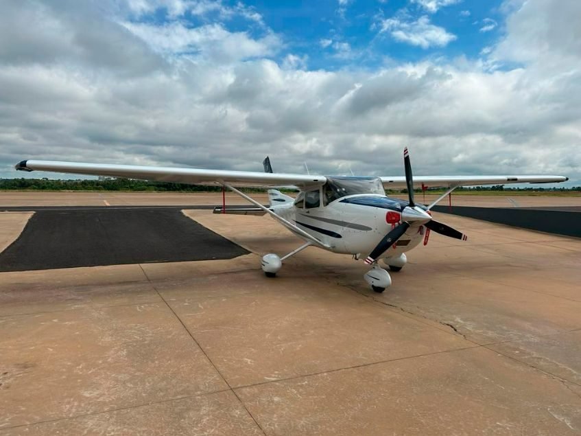 CESSNA 182T 2003 CESSNA 182T 2003