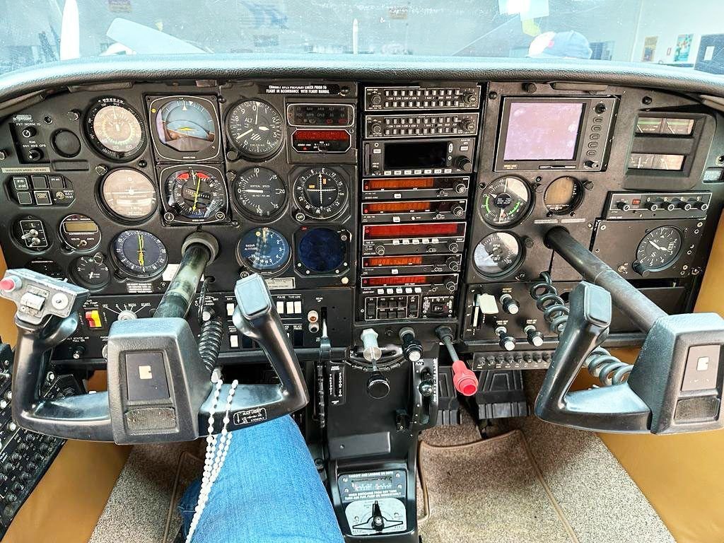 CESSNA 210N 1979 CESSNA 210N 1979