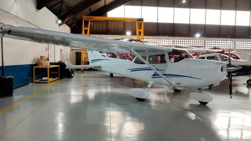 CESSNA C172 SP 2009 CESSNA C172 SP 2009