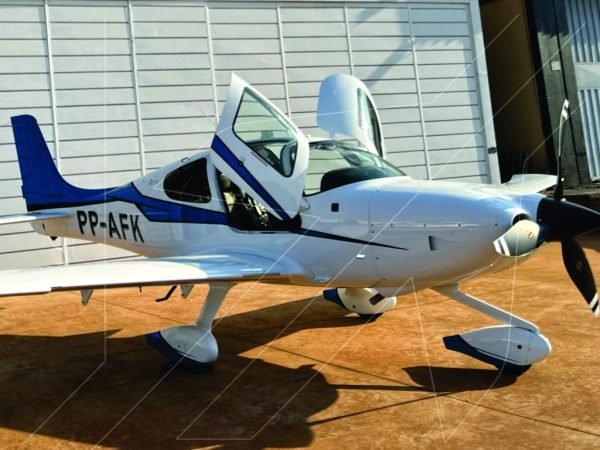 CIRRUS SR22 G5 CARBON 2015