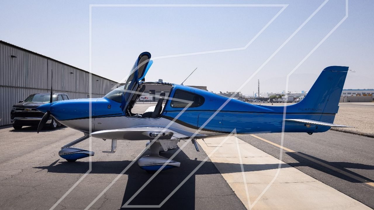 CIRRUS SR22 G5 2016 CIRRUS SR22 G5 2016