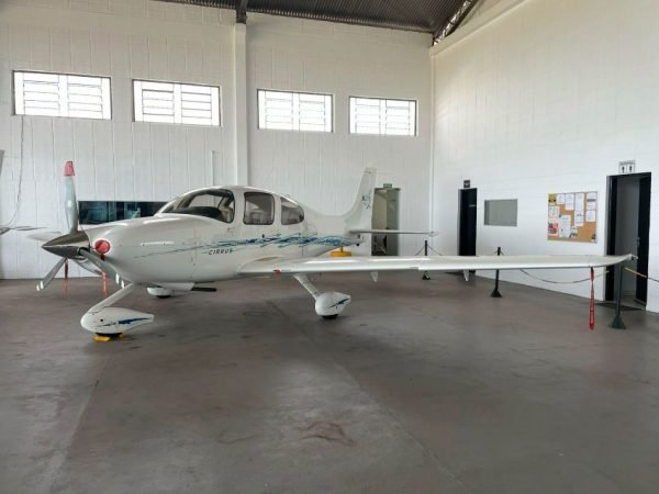 CIRRUS SR20 2006