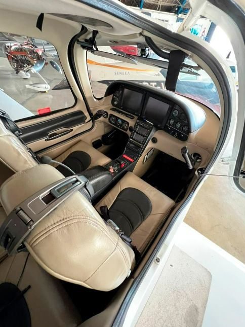 CIRRUS SR22 2005 CIRRUS SR22 2005