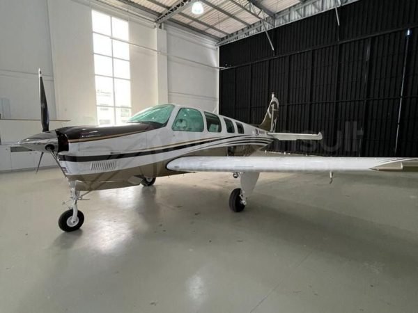 BEECHCRAFT BONANZA A36 1984