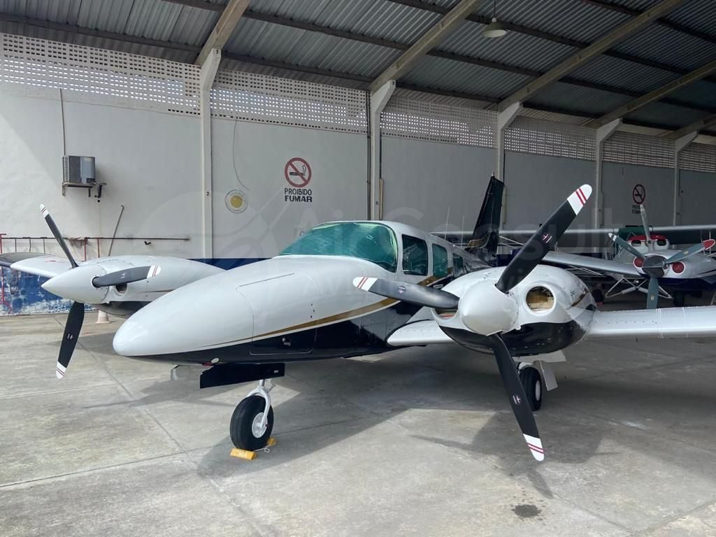 PIPER PA-34-220T SENECA III 1986