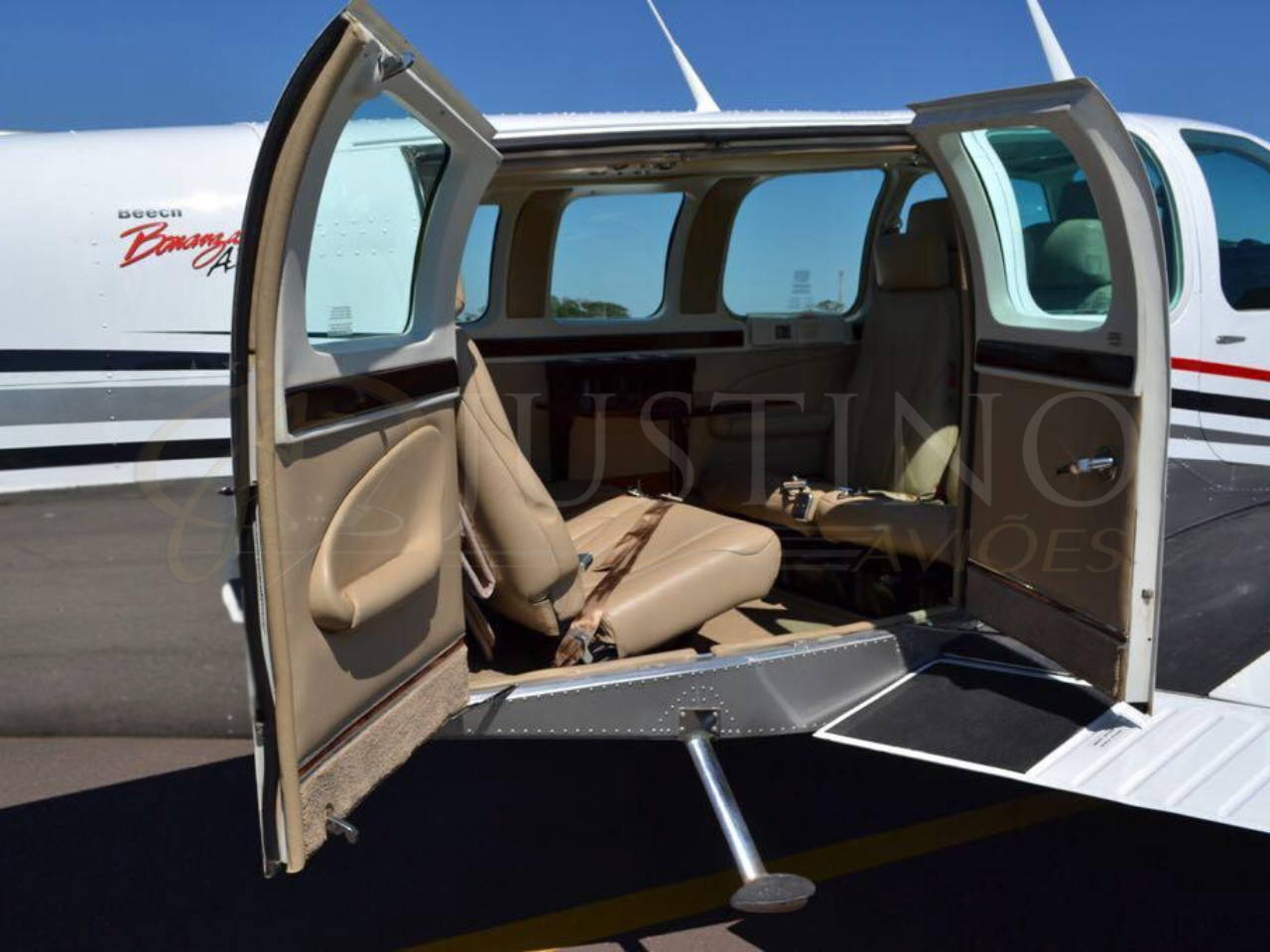 BONANZA A36 1980 BONANZA A36 1980