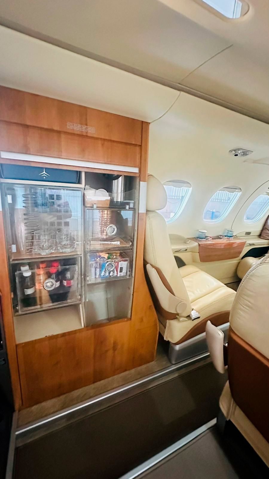 EMBRAER PHENOM 100 2010 EMBRAER PHENOM 100 2010