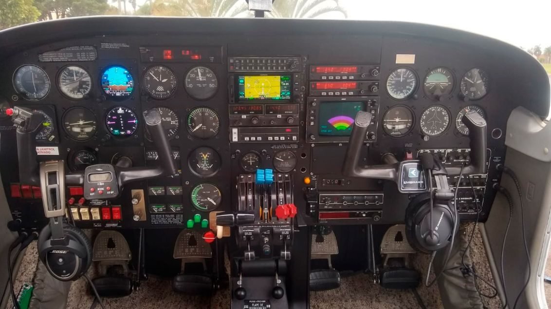 EMBRAER SENECA III EMB-810D 1989 EMBRAER SENECA III EMB-810D 1989