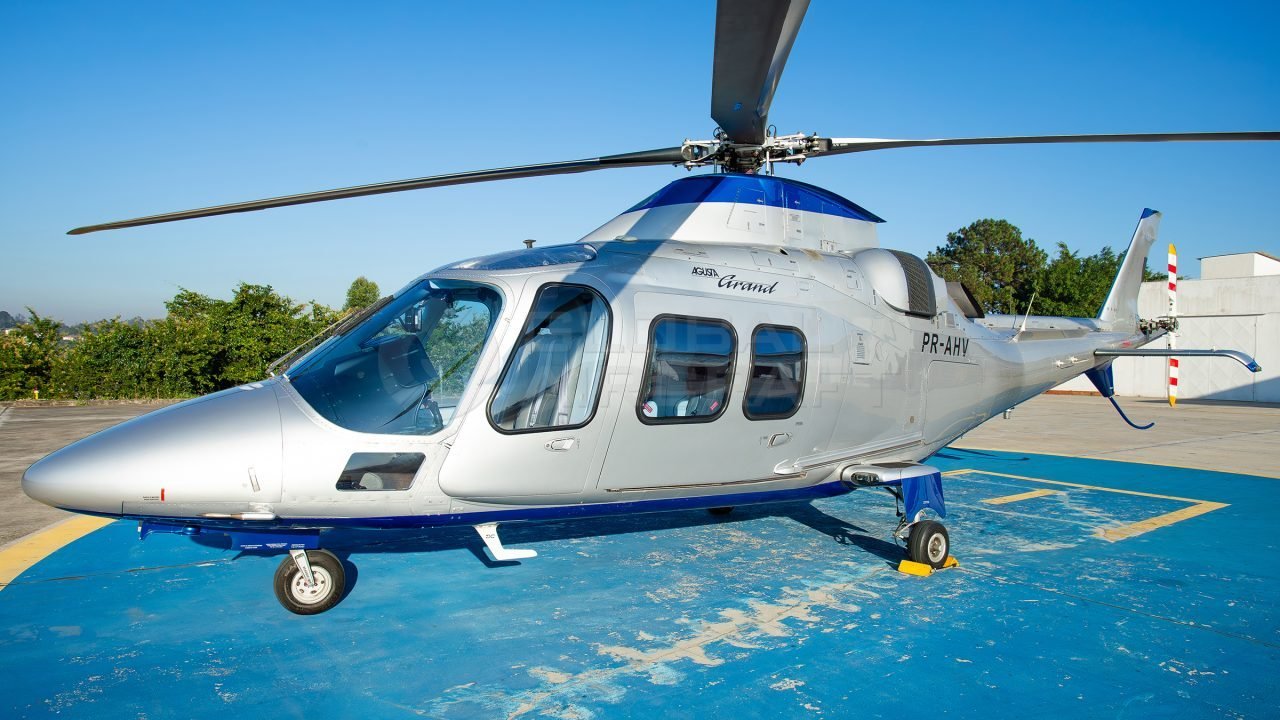 AGUSTA A109S GRAND 2009 AGUSTA A109S GRAND 2009