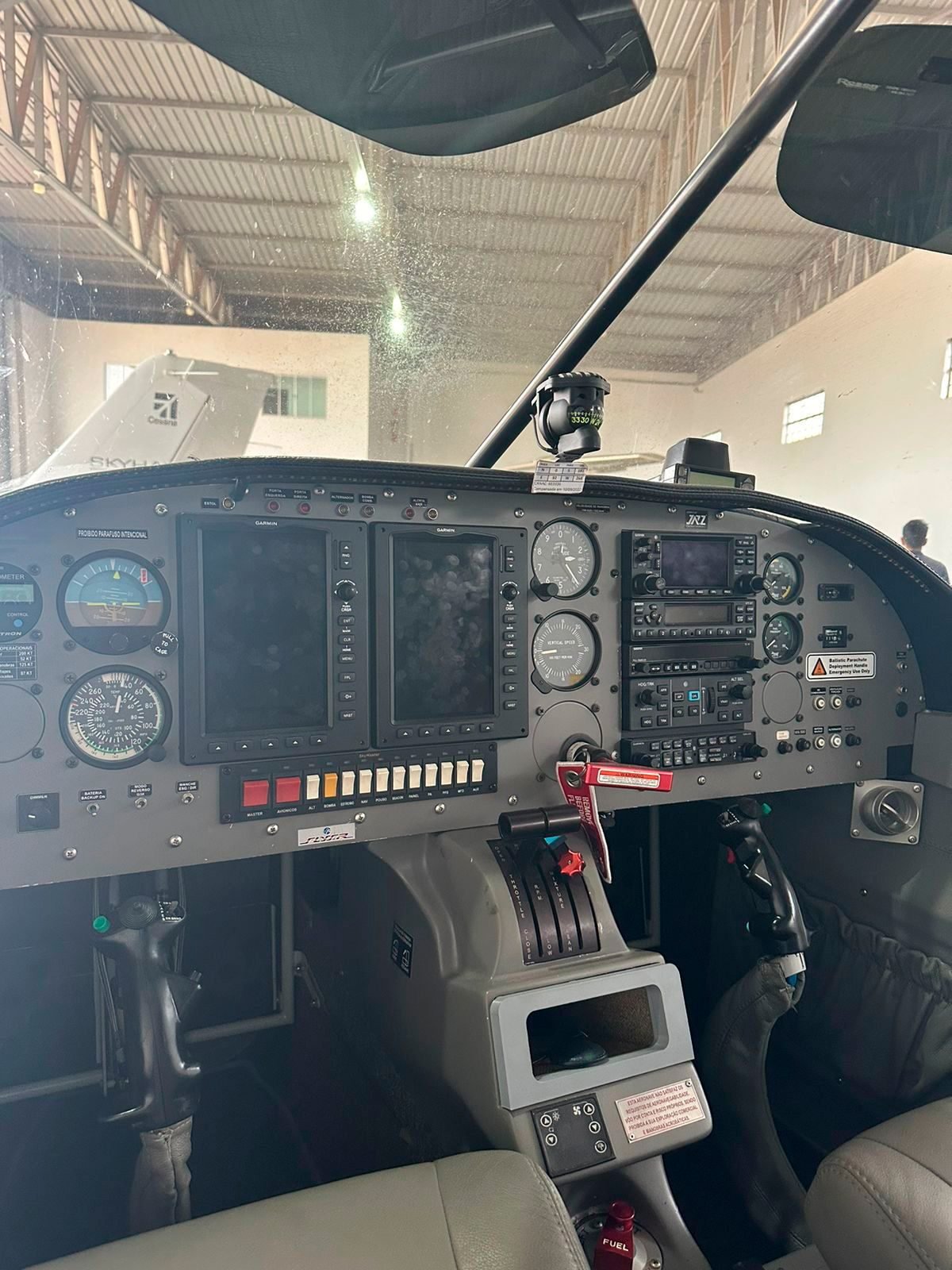 FLYER RV-10 2013 FLYER RV-10 2013