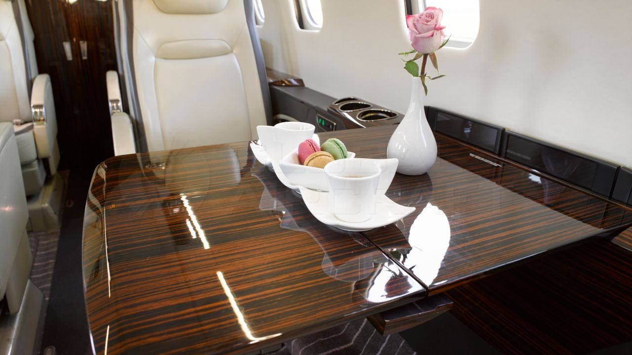 BOMBARDIER LEARJET 70 2014 À VENDA BOMBARDIER LEARJET 70 2014 À VENDA