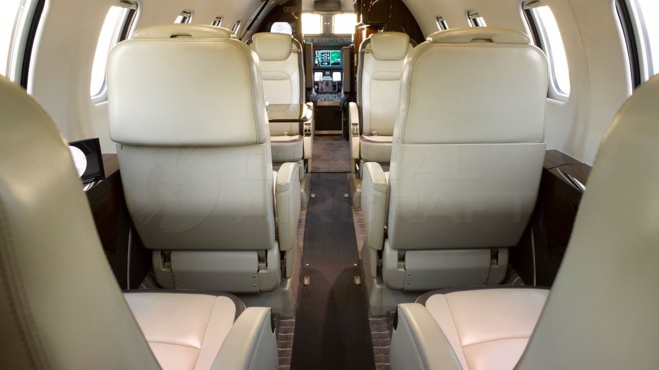 BOMBARDIER LEARJET 70 2014 À VENDA BOMBARDIER LEARJET 70 2014 À VENDA