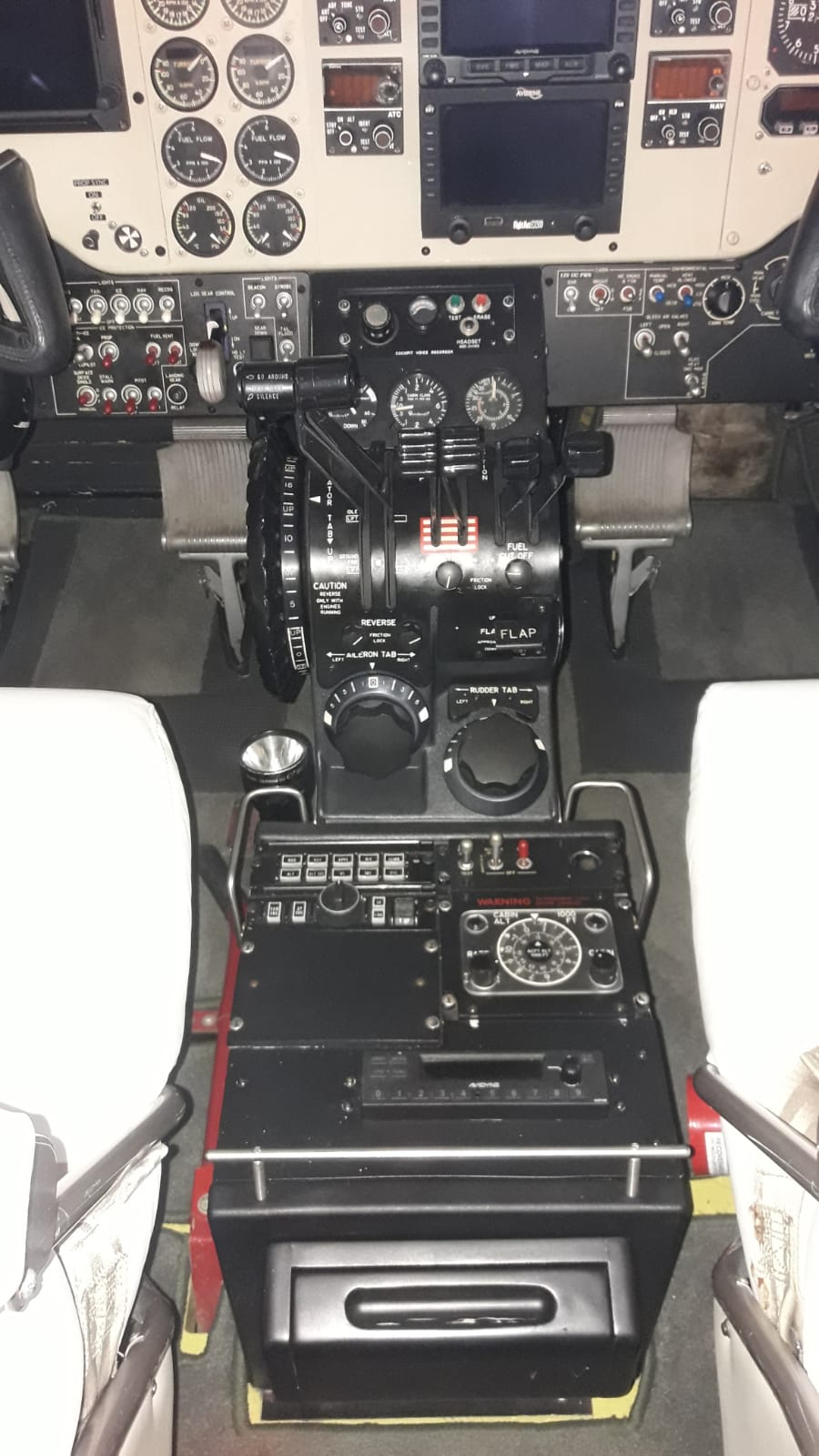 KING AIR C90B JAGUAR 1998 KING AIR C90B JAGUAR 1998