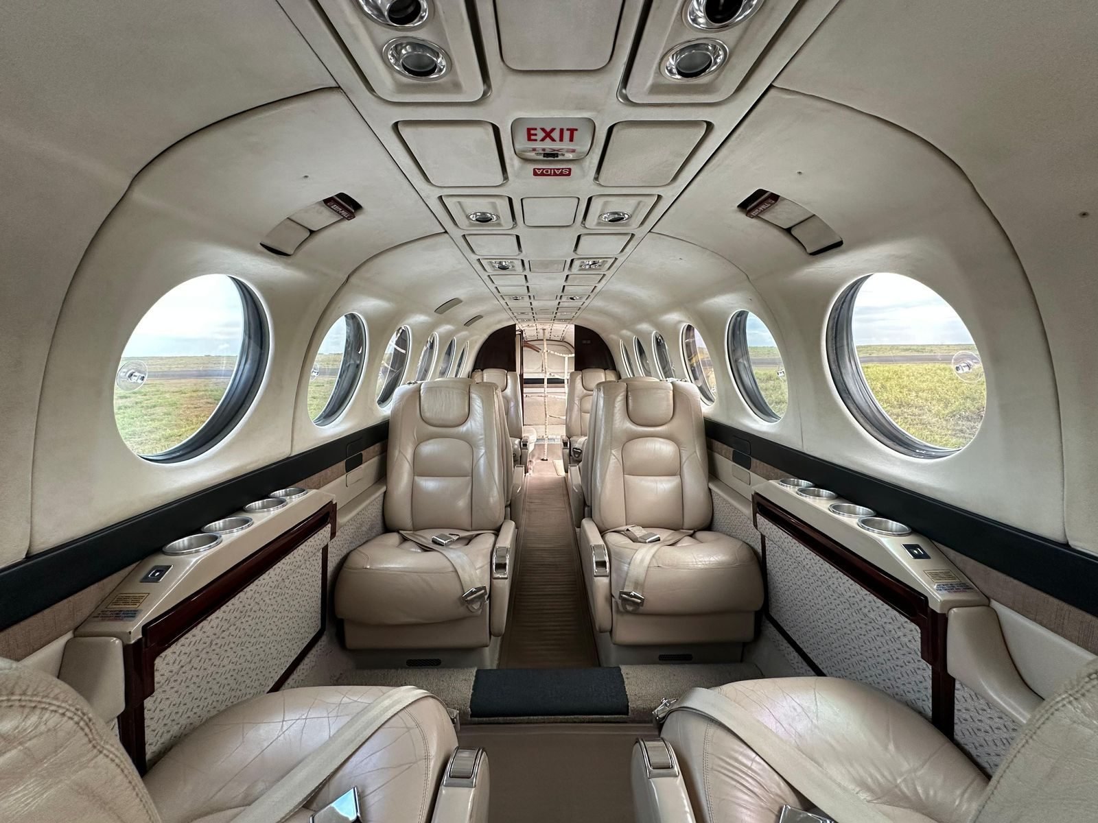 BEECHCRAFT KING AIR 350 2000 BEECHCRAFT KING AIR 350 2000