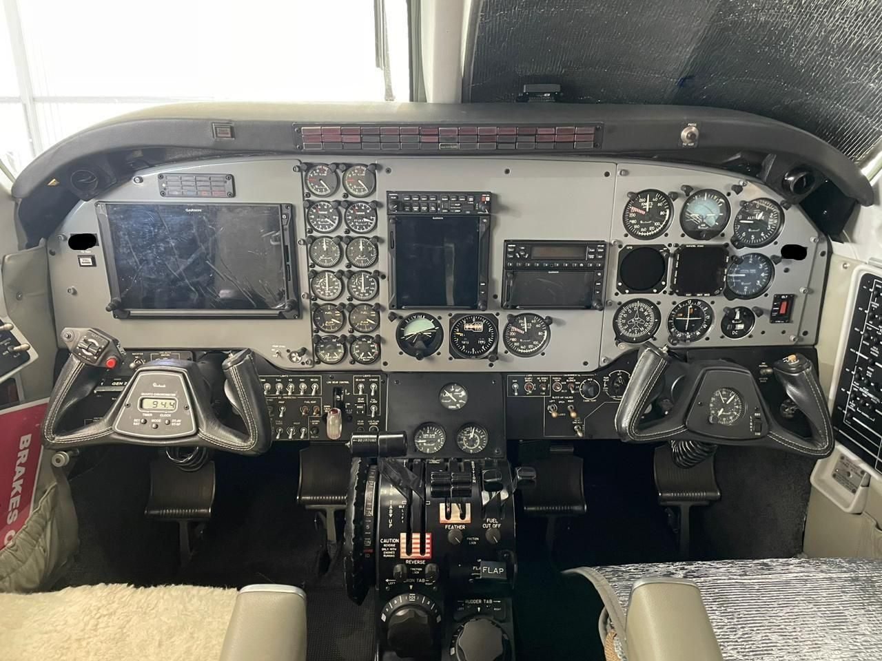 BEECHCRAFT KING AIR C90A 1985 BEECHCRAFT KING AIR C90A 1985
