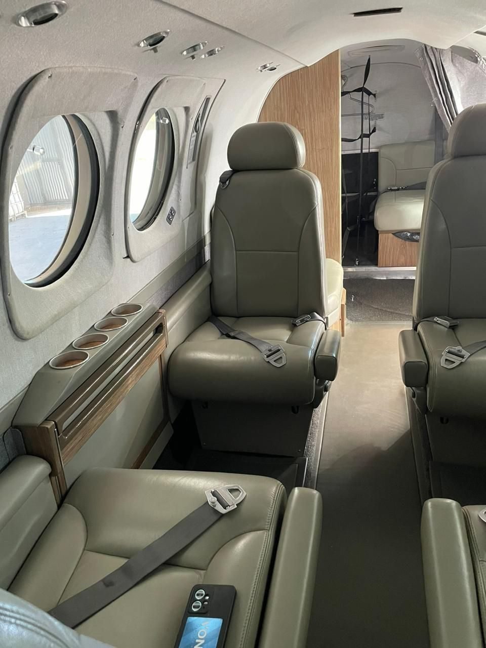 BEECHCRAFT KING AIR C90A 1985 BEECHCRAFT KING AIR C90A 1985
