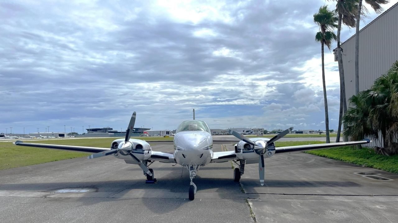 BEECHCRAFT BARON 58TC 1982 BEECHCRAFT BARON 58TC 1982