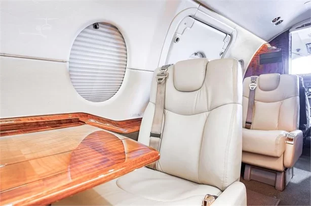 HAWKER 400XP 2004