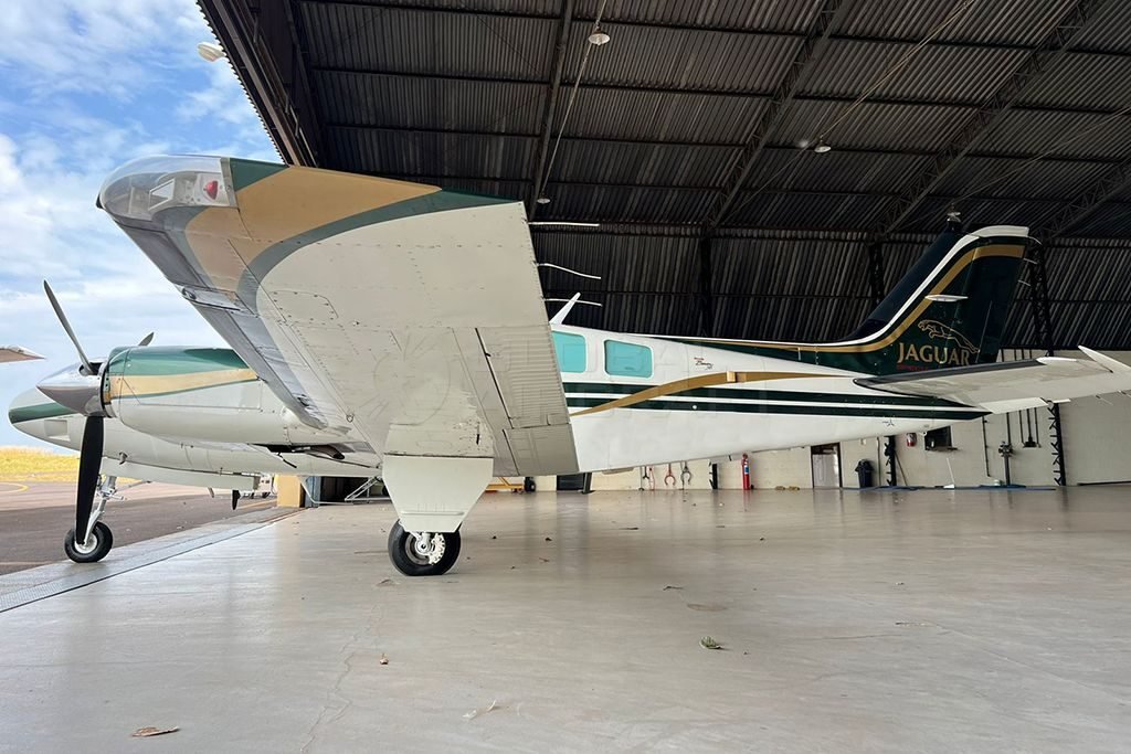 BEEHCRAFT BARON 58 JAGUAR 1999 BEEHCRAFT BARON 58 JAGUAR 1999