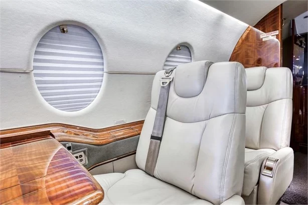 HAWKER 400XP 2004