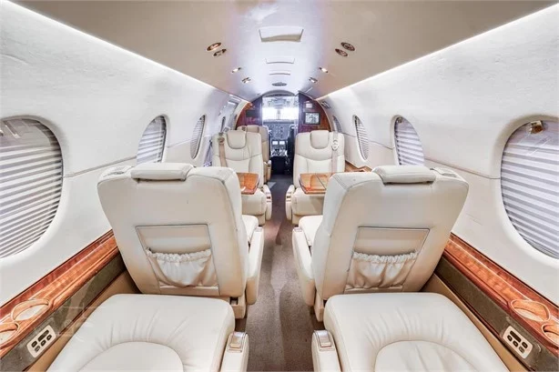 HAWKER 400XP 2004