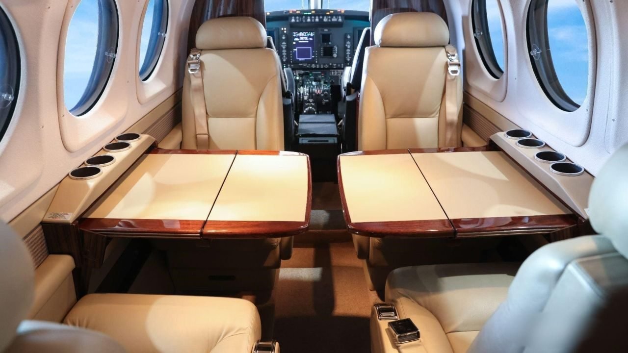 BEECHCRAFT KING AIR C90GTX 2014