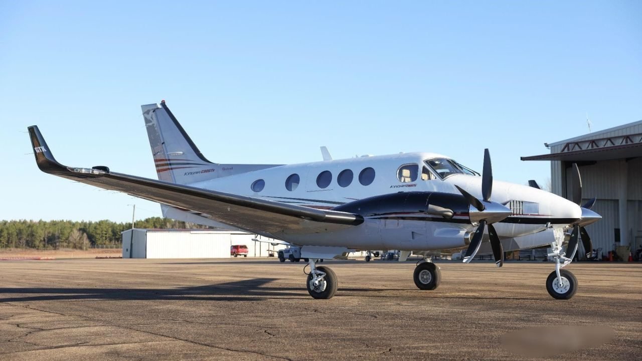 BEECHCRAFT KING AIR C90GTX 2014