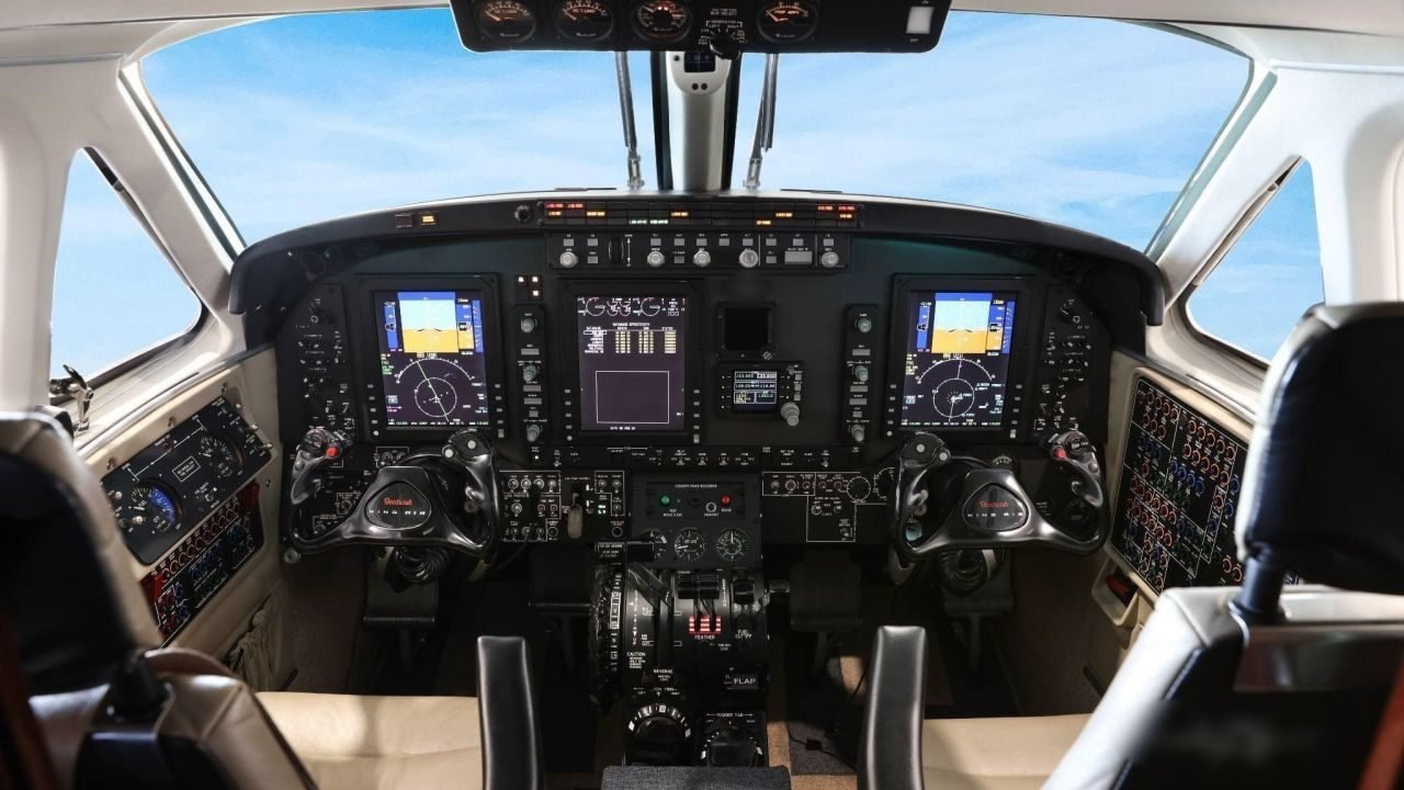 BEECHCRAFT KING AIR C90GTX 2014 BEECHCRAFT KING AIR C90GTX 2014