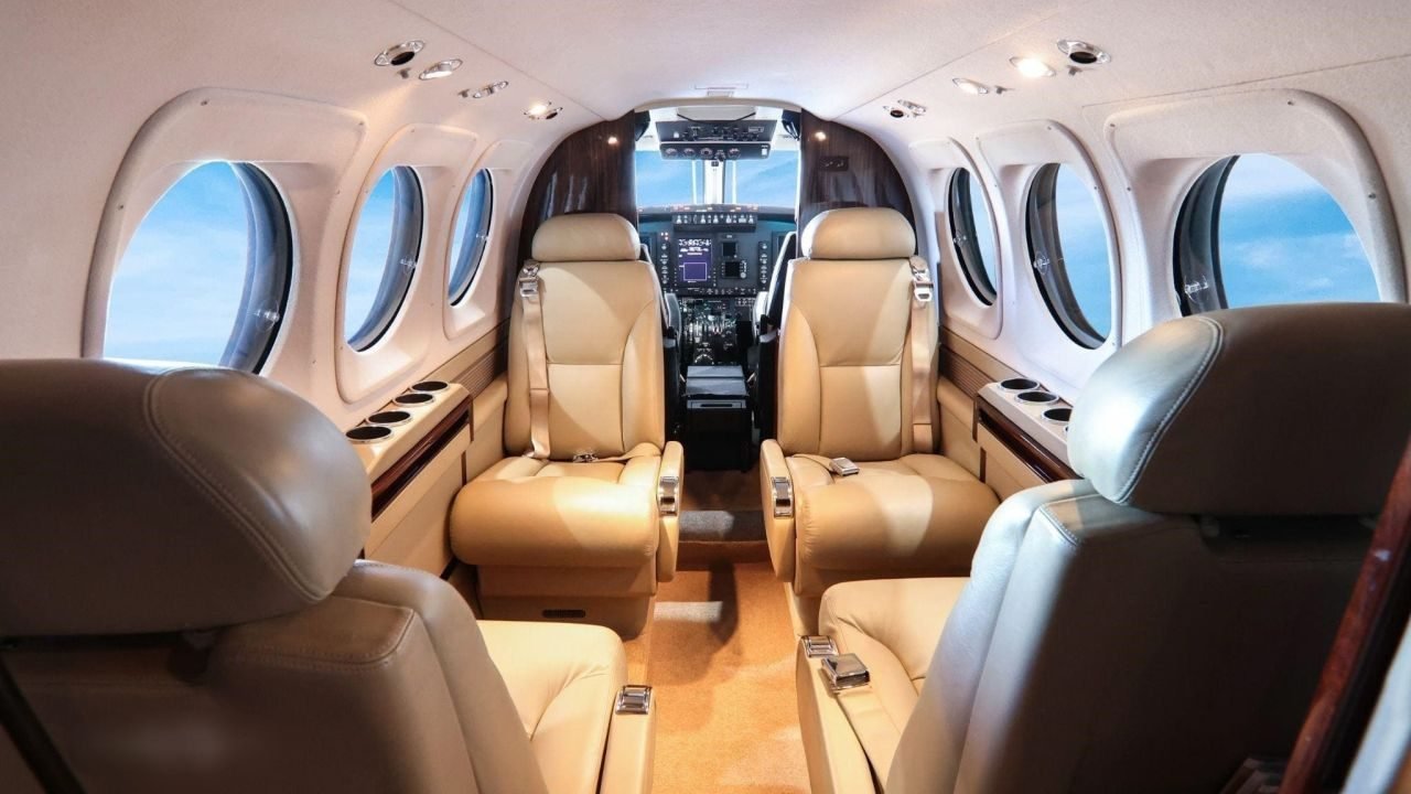 BEECHCRAFT KING AIR C90GTX 2014