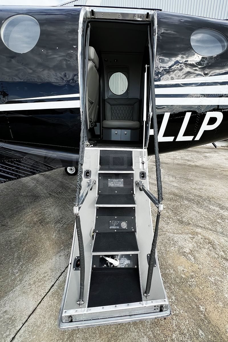 BEECHCRAFT KING AIR F90 1979