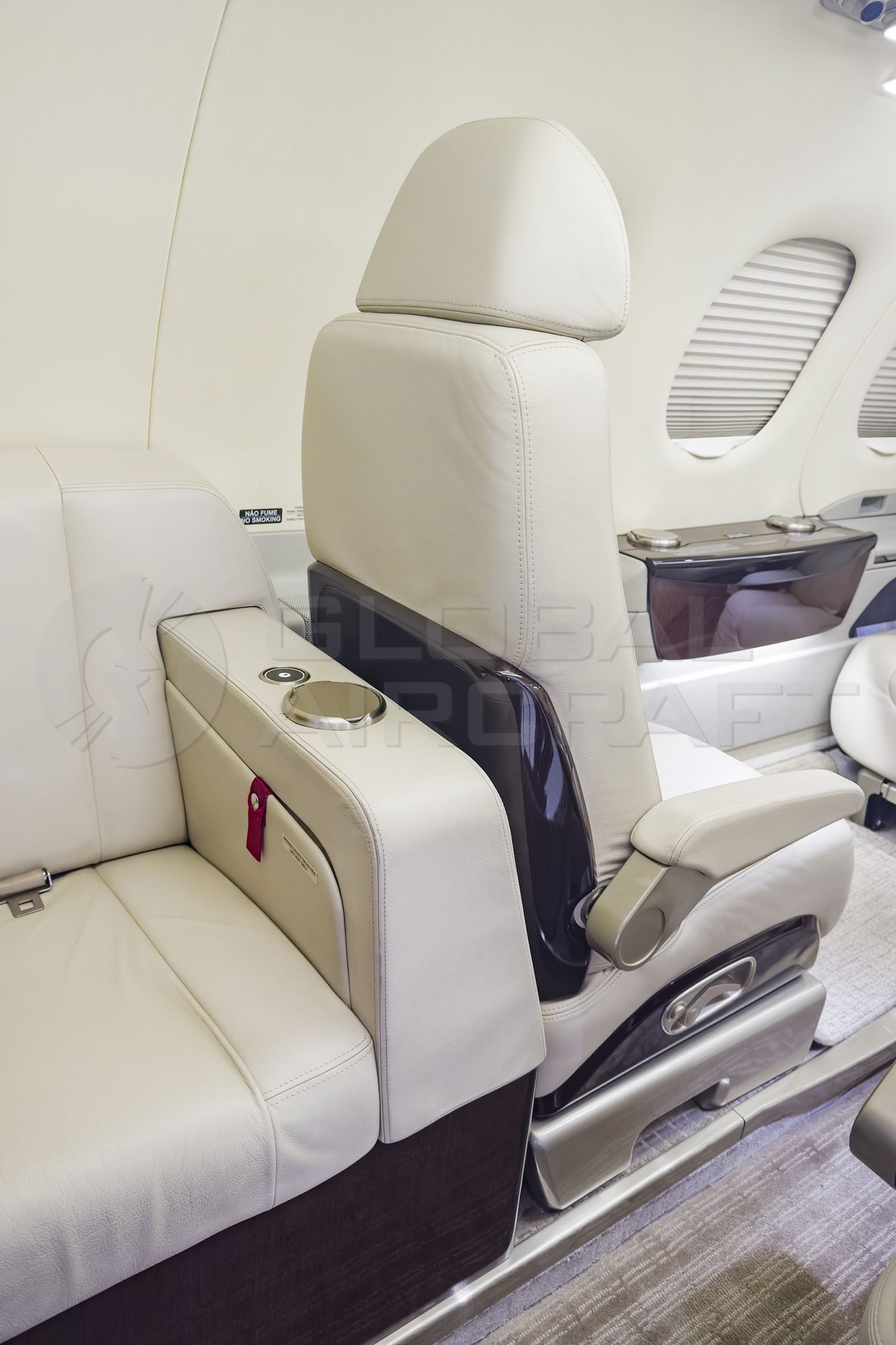 EMBRAER PHENOM 100E 2015 EMBRAER PHENOM 100E 2015