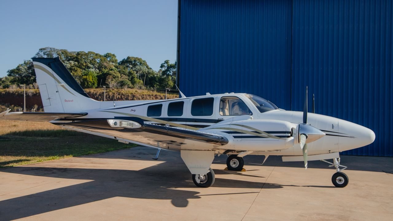BEECHCRAFT BARON 58 2001 BEECHCRAFT BARON 58 2001