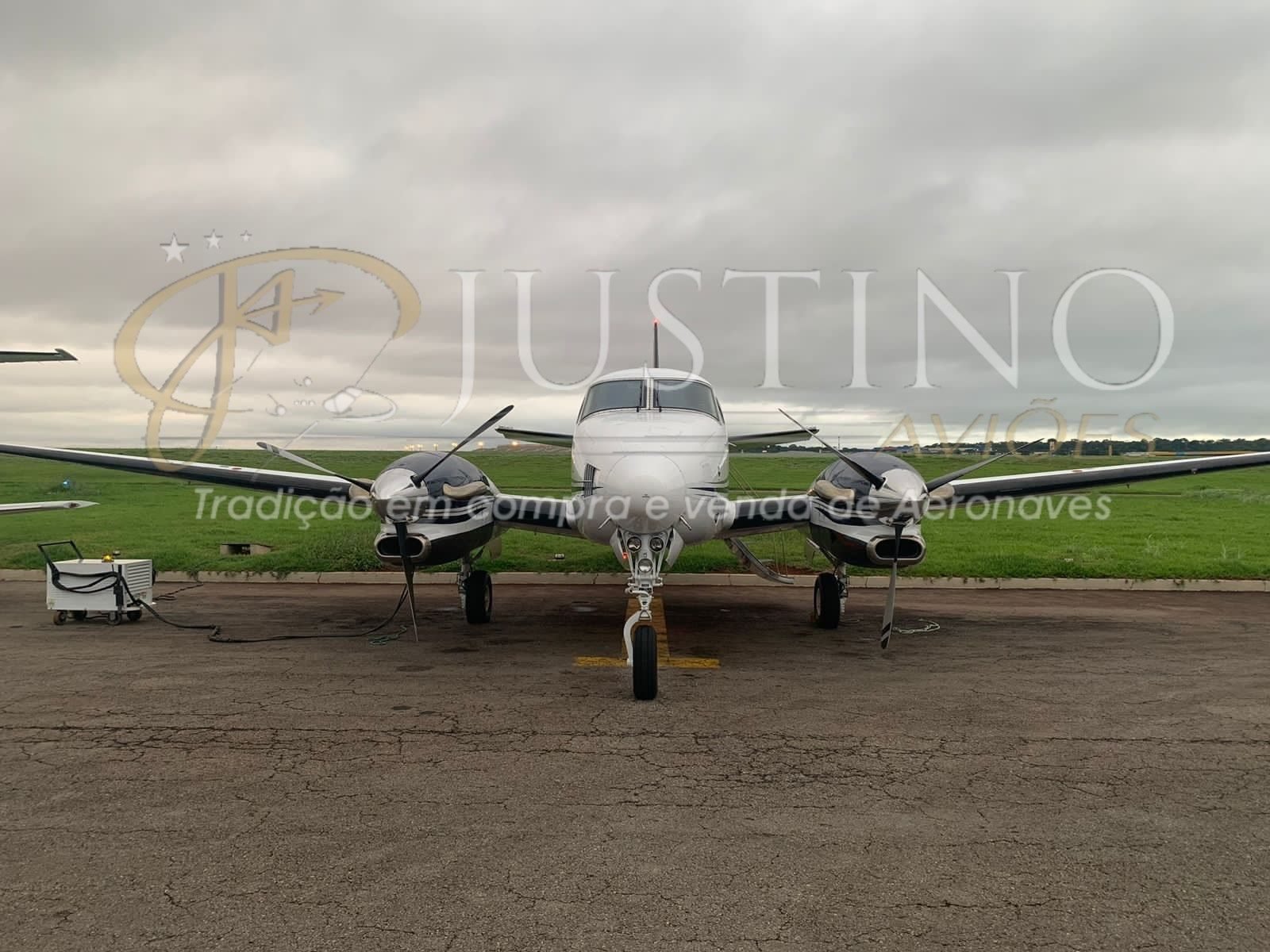 KING AIR C90A 1990 KING AIR C90A 1990