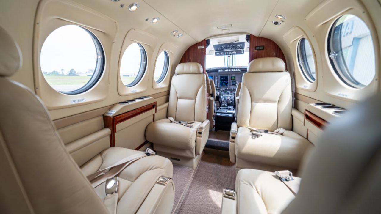 BEECHCRAFT KING AIR C90GTx 2011 BEECHCRAFT KING AIR C90GTx 2011