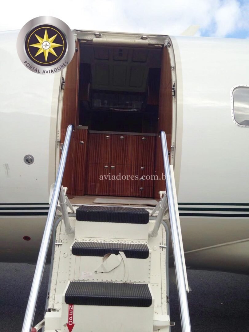BOMBARDIER CHALLENGER 600 1983 BOMBARDIER CHALLENGER 600 1983