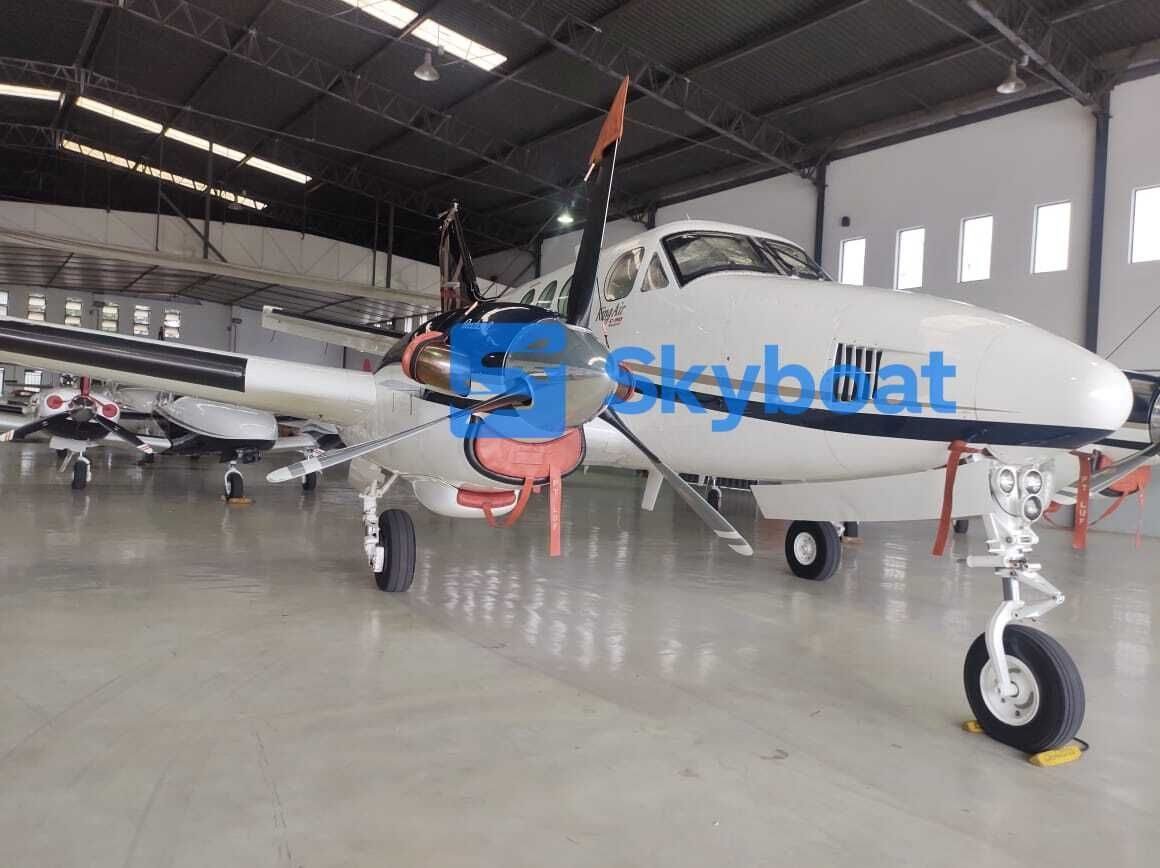 BEECHCRAFT KING AIR C90 1975 BEECHCRAFT KING AIR C90 1975