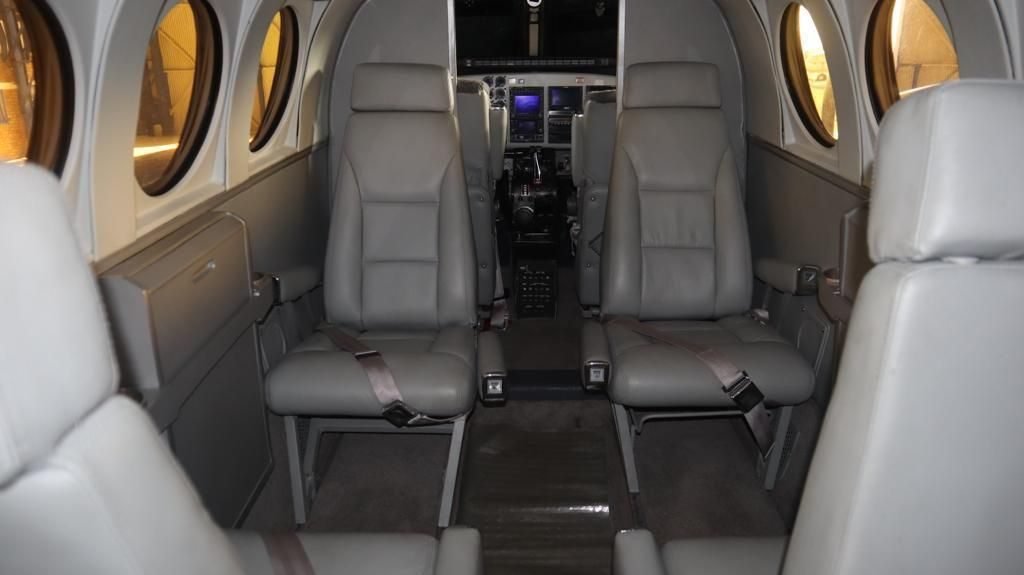 BEECHCRAFT KING AIR C90A 1987 BEECHCRAFT KING AIR C90A 1987