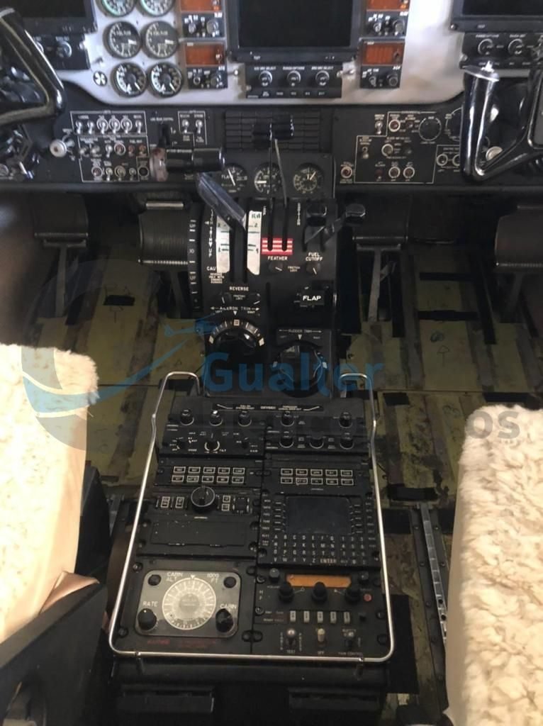 BEECHCRAFT KING AIR 300 1989 BEECHCRAFT KING AIR 300 1989