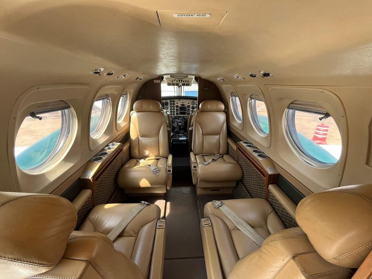 BEECHCRAFT KING AIR C90GT 2006 BEECHCRAFT KING AIR C90GT 2006