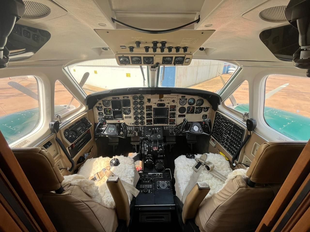 BEECHCRAFT KING AIR C90GT 2006 BEECHCRAFT KING AIR C90GT 2006