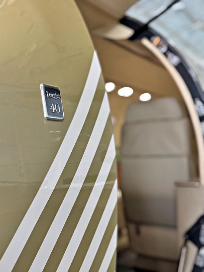 BOMBARDIER LEARJET 40 2005 BOMBARDIER LEARJET 40 2005