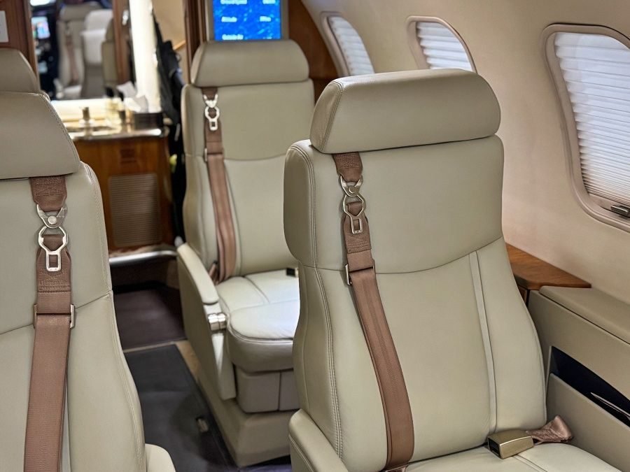 BOMBARDIER LEARJET 40 2005 BOMBARDIER LEARJET 40 2005