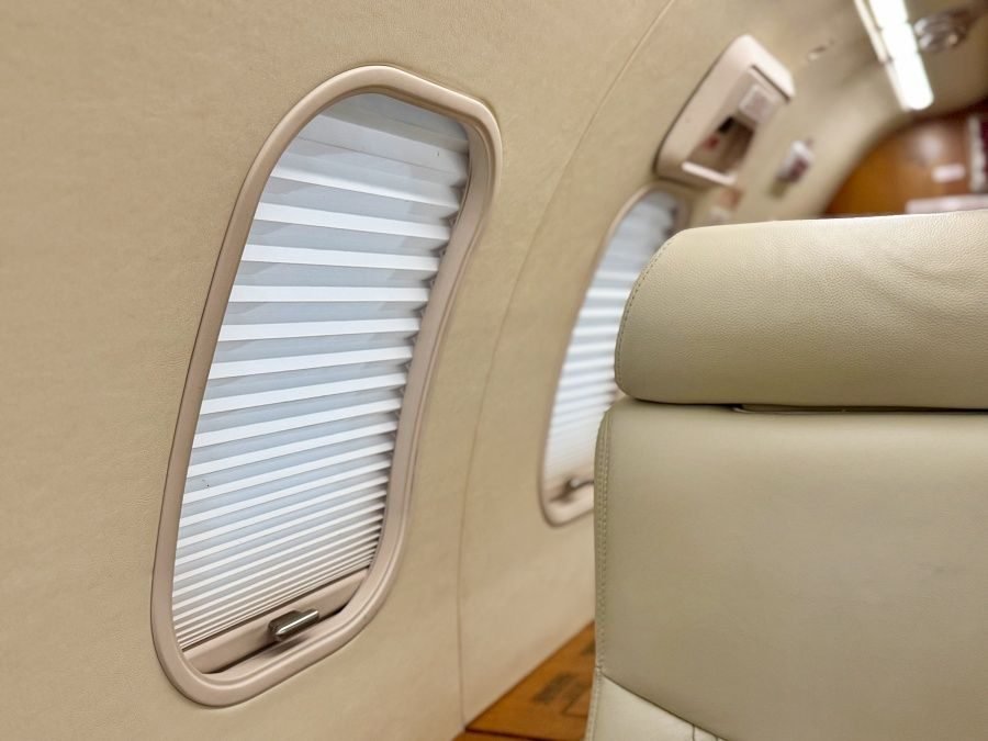 BOMBARDIER LEARJET 40 2005 BOMBARDIER LEARJET 40 2005