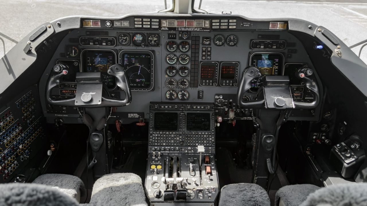 BEECHCRAFT BEECHJET 400A 2000 BEECHCRAFT BEECHJET 400A 2000