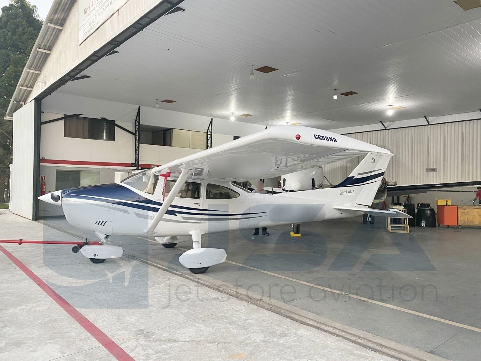 CESSNA 182P 1974 CESSNA 182P 1974