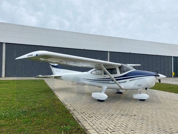 CESSNA 182P 1974