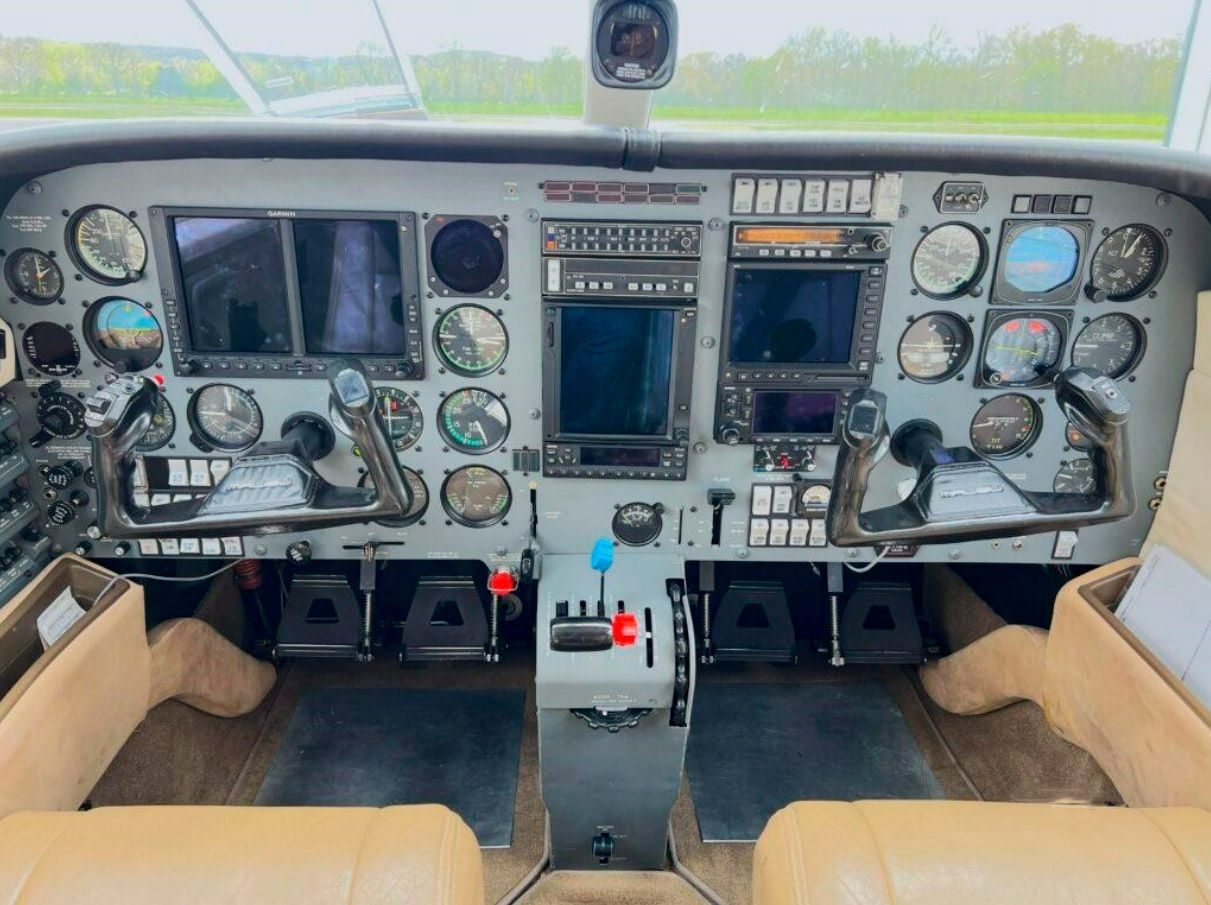 PIPER MALIBU MIRAGE PA-46-350P 1985 PIPER MALIBU MIRAGE PA-46-350P 1985