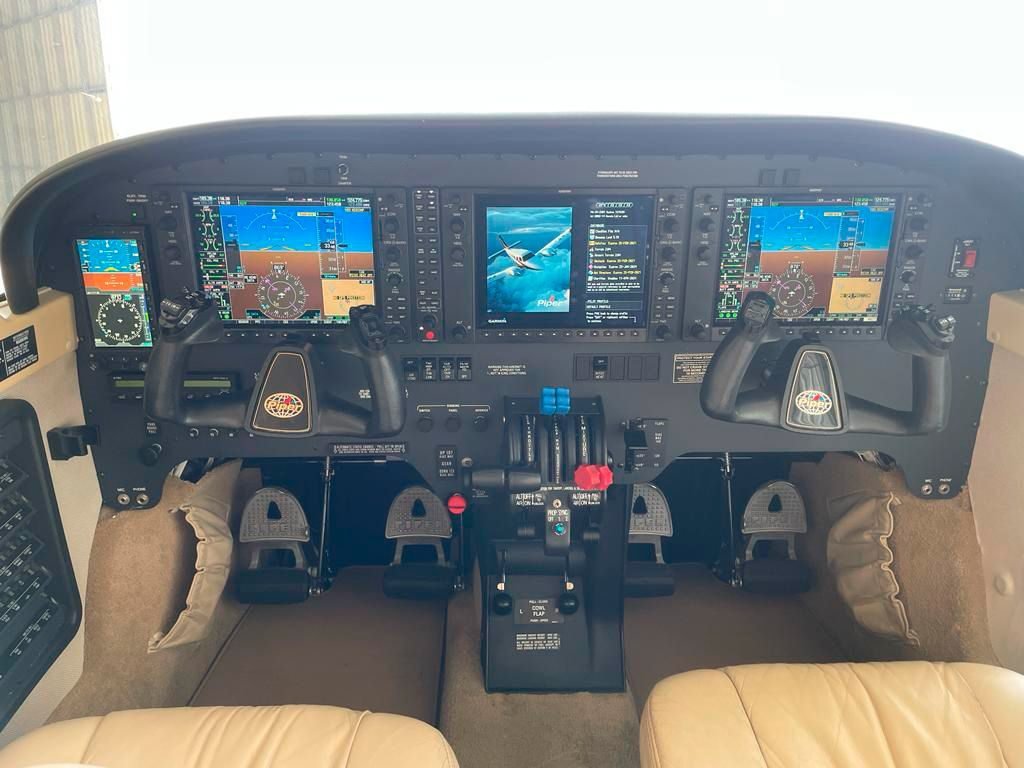 PIPER SENECA V PA-34-220T 2013 PIPER SENECA V PA-34-220T 2013