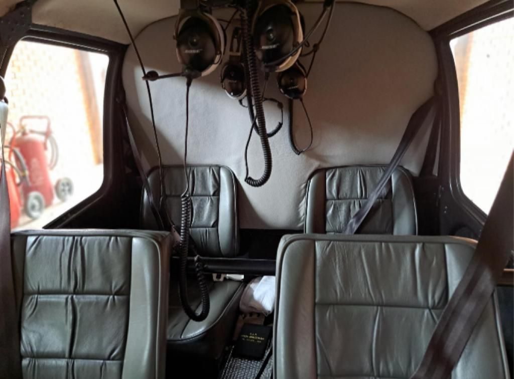 ROBINSON HELICOPTER R44 2001