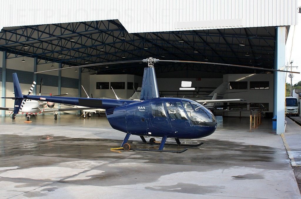 ROBINSON R44 2000
